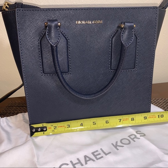 Michael Kors Purse - Picture 5 of 16